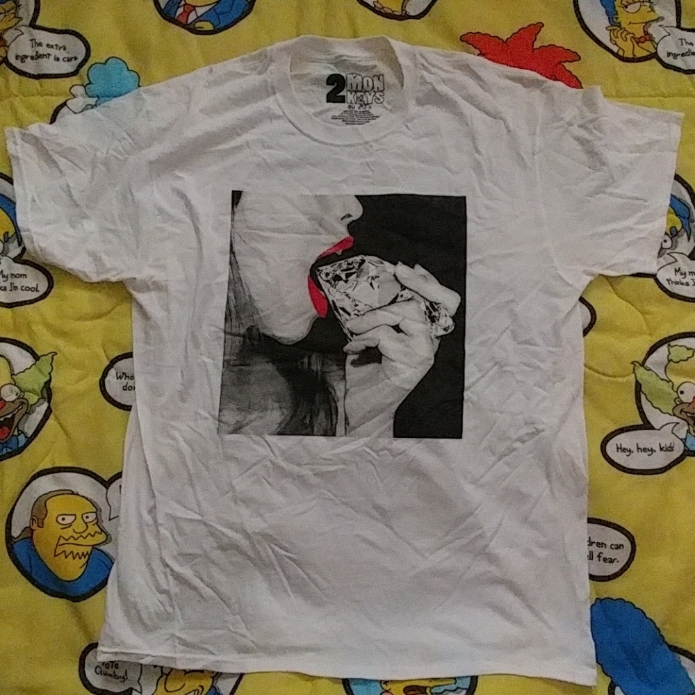 2 MONKEYS NOS NWOT MENS XL SHIRT